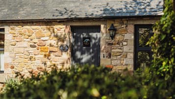 Cottage | Exterior detail