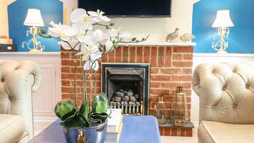 Cottage | Interior