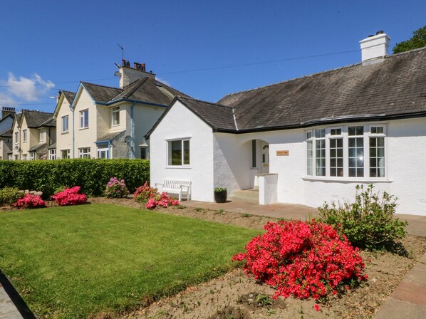 Cottage | Front of property