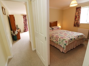 Mökki | 1 makuuhuone, yksilöllisesti sisustettu, yksilöllisesti kalustettu