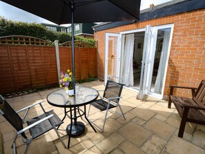 Cottage | Balcony - Westmount (Ryde)