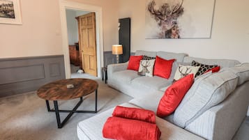 Cottage | Living area