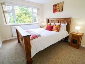 Casa de campo | 3 dormitorios, decoración individual, mobiliario individual