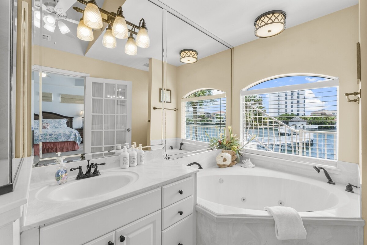 Photo 13 of Walk 4 min to PRIVATE BEACH in Destin! Backyard Pool🏖️ On The Lake🏖️ Fire Pit
