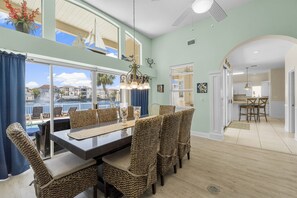 Dining - 🏖️ Luxury Destin Beach House w/Private Pool, Lake Dock & Beach Access 🌅 (Destin)