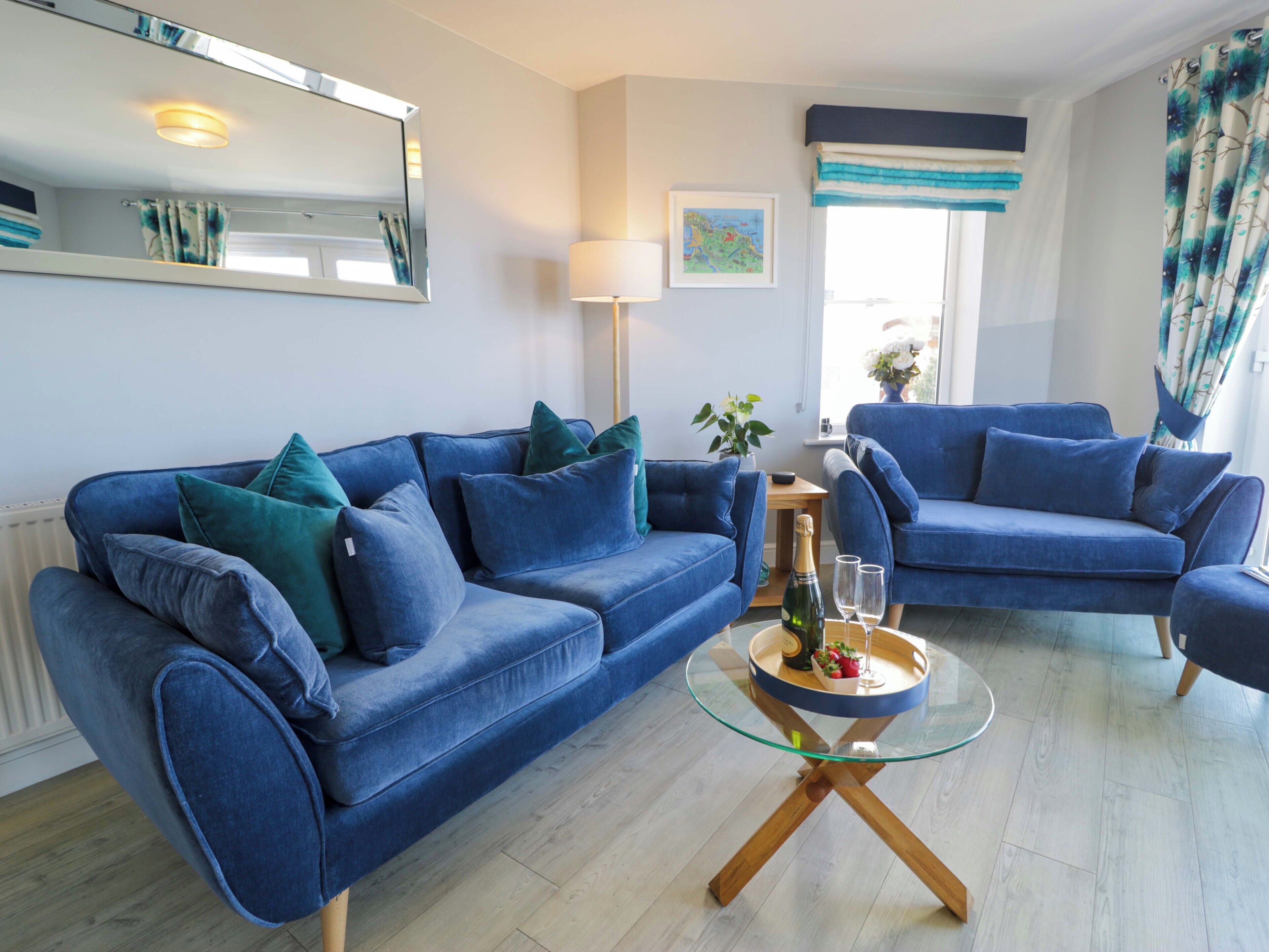 Cottage | Living area