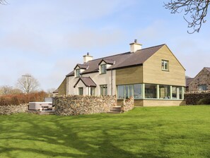 Exterior - Dolwaenydd (Llanfairpwllgwyngyll)