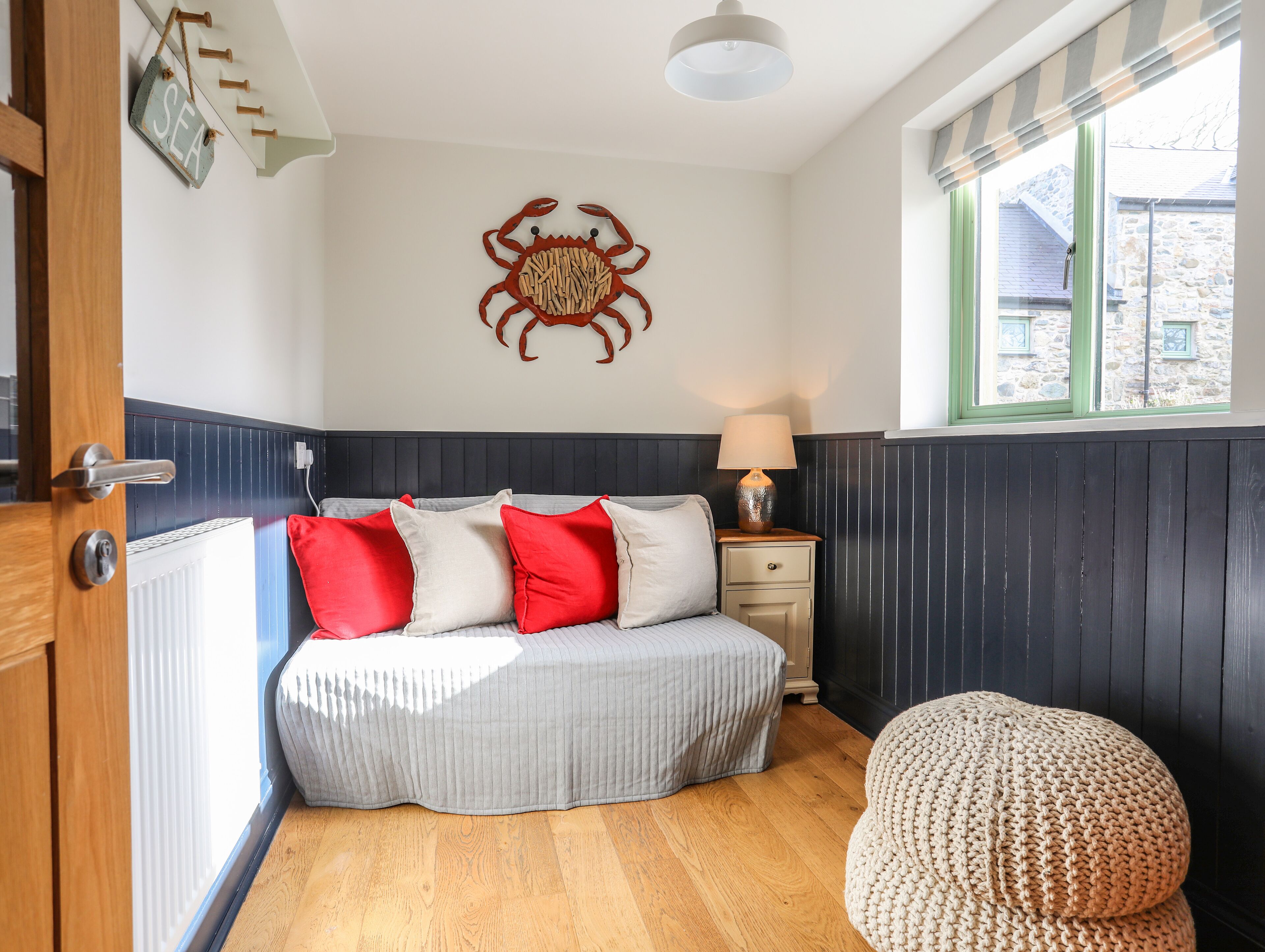 Cottage | 4 bedrooms, individually decorated, individually furnished, free WiFi