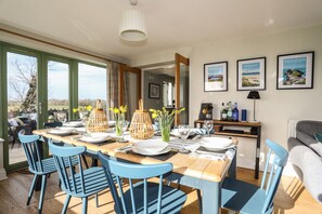 Cottage | Interior - Dolwaenydd (Llanfairpwllgwyngyll)