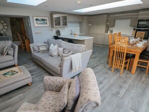 Living area - Dolwern (Newport)