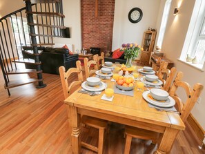 Cottage | Interior - The Old Church (York)