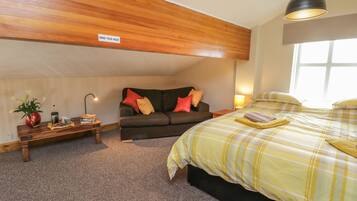 Cottage | 2 bedrooms, individually decorated, individually furnished, free WiFi