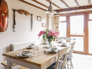 Cottage | Interior