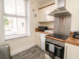 Cottage | Cucina privata | Frigorifero, bollitore elettrico, tostapane, pentole/stoviglie/utensili