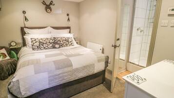 Cottage | 1 bedroom, individually decorated, individually furnished, free WiFi