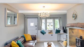Cottage | Interior