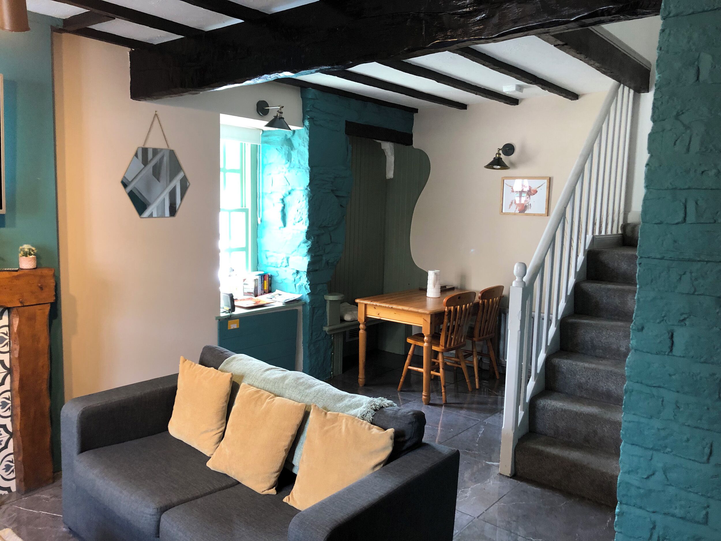 Cottage | Living area