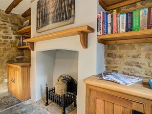 Interior - Hollytree Cottage (Banbury)