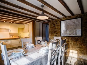 Interior - Hollytree Cottage (Banbury)