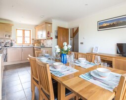 Cottage | Private kitchen | Fridge, microwave, dishwasher, cookware/dishes/utensils