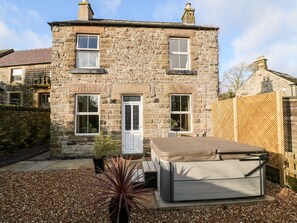 Cottage | Front of property - Woodbine Cottage (Matlock)