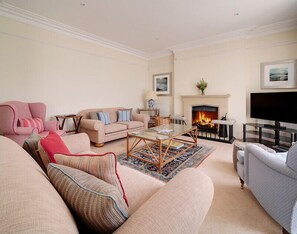 Cottage | Living room