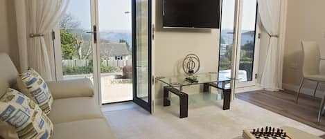 Cottage | Interior