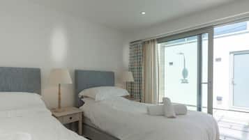 Cottage | 5 bedrooms, individually decorated, individually furnished, free WiFi