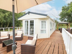 Cottage | Interior - Lakeside View (King's Lynn)