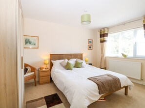 Interior - Flintstone Cottage (Norwich)