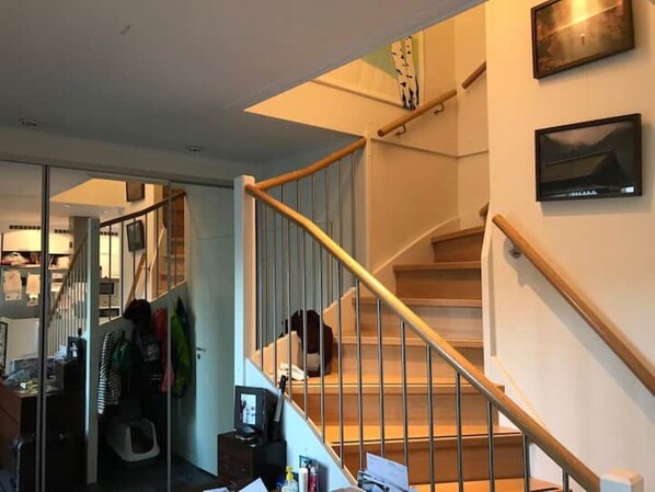 Interior - Spacious Home in leafy Stockholm suburb - 10 mins train to Central Stockholm! (SOLLENTUNA, STOCKHOLM)