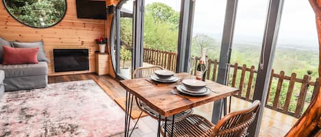 Cottage | Interior