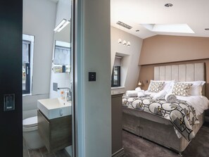 Cottage | 3 bedrooms, individually decorated, individually furnished, free WiFi - Harbour Cottage (Dartmouth)