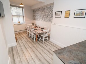 Cottage | Dining - 1 Princess Street (Scarborough)