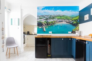 村舍 | 私人厨房 | 冰箱、洗碗机、烤面包机、厨具/餐具