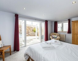 1 bedroom, individually decorated, individually furnished, free WiFi