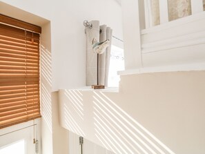 Cottage | Interior - Goliath (Weymouth)