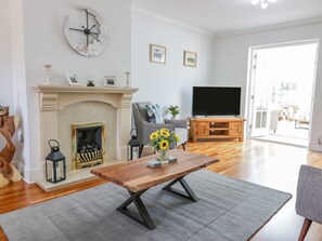 Cottage | Living room