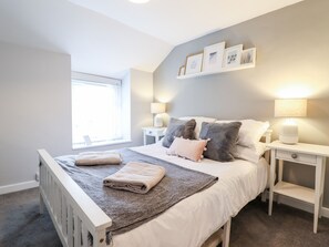 Cottage | 2 bedrooms, individually decorated, individually furnished, free WiFi - Driftwood Terrace (Porthmadog)