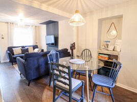 Cottage | Living room