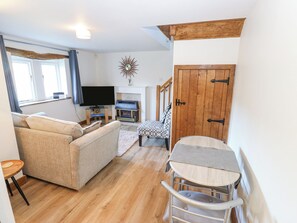 Cottage | Living area