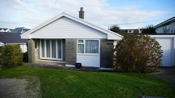 Cottage | Front of property