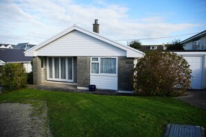 Front of property - Caelum (Port Isaac)