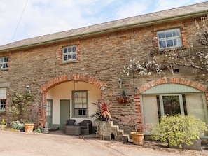 Exterior - The Stable (Lydney)