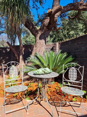 Outdoor dining - hub, main shopping , Sishen Golf Club, Kalahari Country Club, SA Airlink Airport (Kathu)