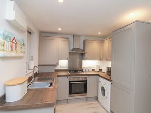 Cottage | Bếp riêng | Tủ lạnh, máy rửa bát, ấm điện, lò nướng bánh mì