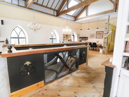 Refrigerador, lavavajillas, tetera/pava eléctrica, tostadora