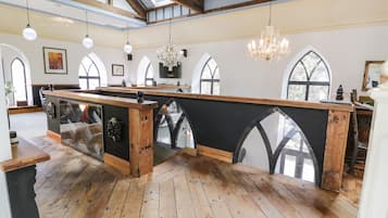Cottage | Private kitchen | Fridge, dishwasher, electric kettle, toaster
