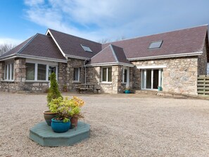 Cottage | Interior - Redburn Steading (Nairn)