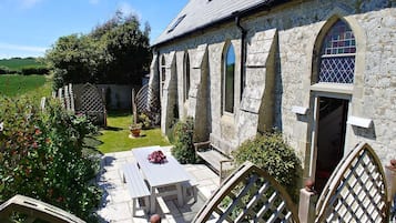 Cottage | Interior